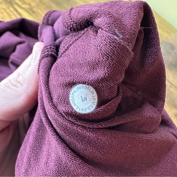 Lululemon Women's Burgundy On Repeat Rulu Hoodie Size 4 - Picture 4 of 10